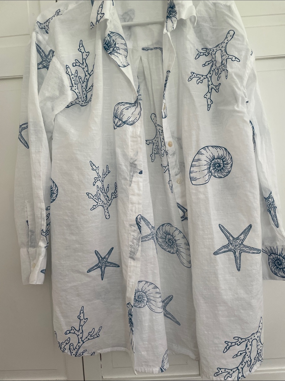 blue island White Beach Cover-Up with Blue Seashell Print - Picture 3 of 7